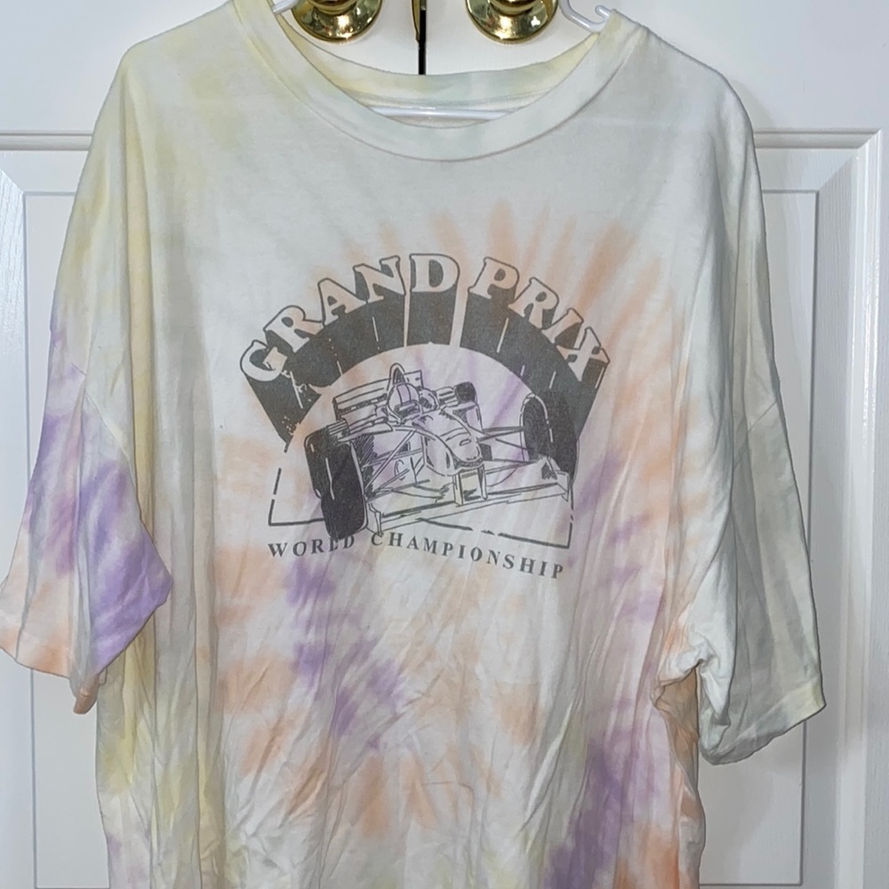 American Eagle Graphic tee